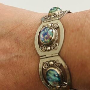 Elegant Alpaca Bracelet with Opal Stones (untested)